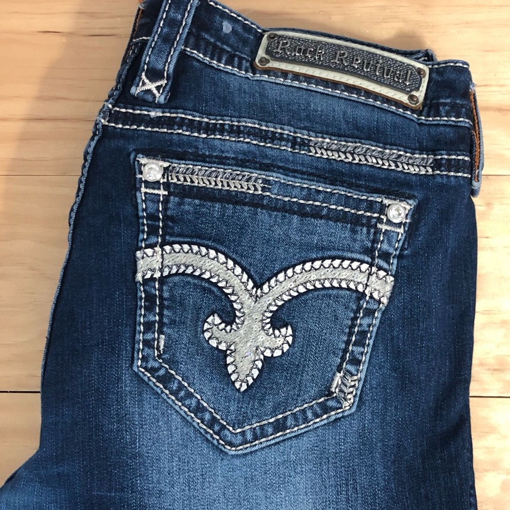 Women’s Rock Revival Zuly Skinny - Size 32x32